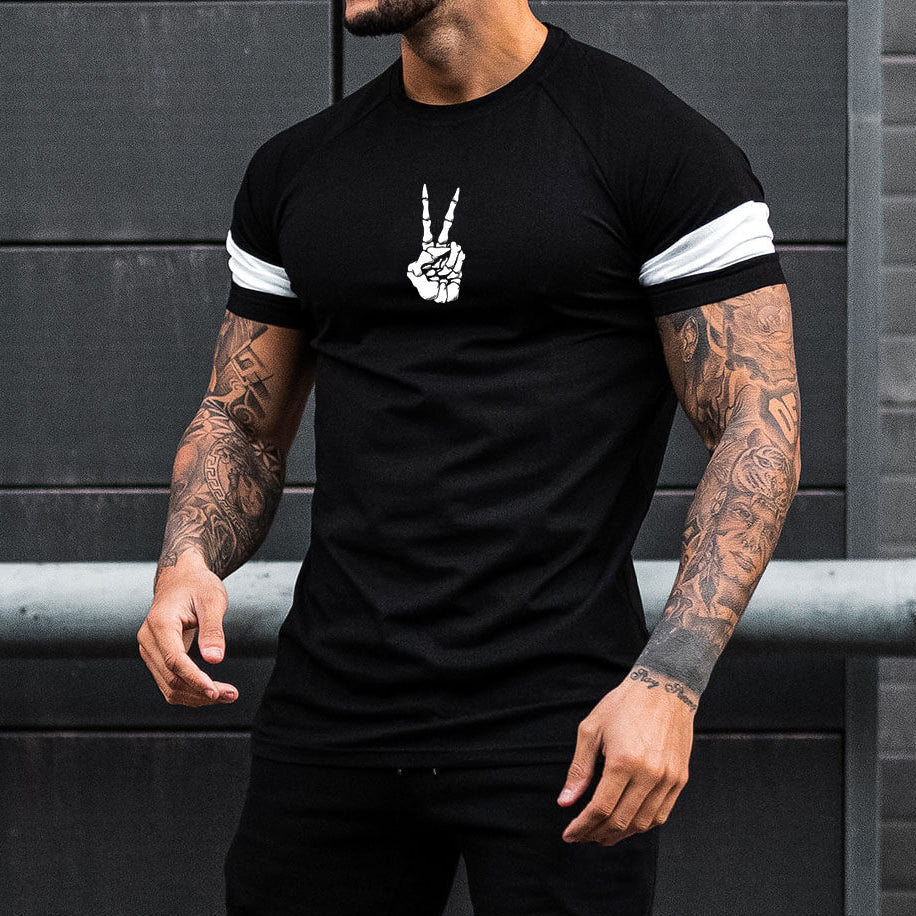 Sukestyle Casual Skull Finger Colorblock Print T-Shirt